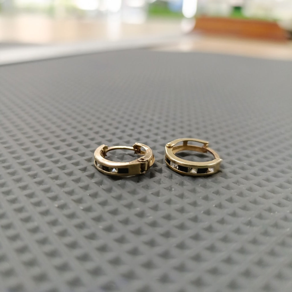 ARRACADAS PAR ORO 10 K 0.8 GRMS (SEMINUEVO)