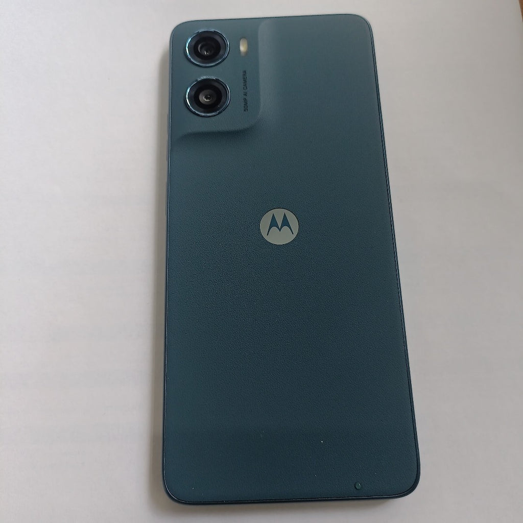 CELULAR MOTOROLA MOTO G06 XT2535-2 (2025) 256 GB 4 GB RAM (SEMINUEVO)
