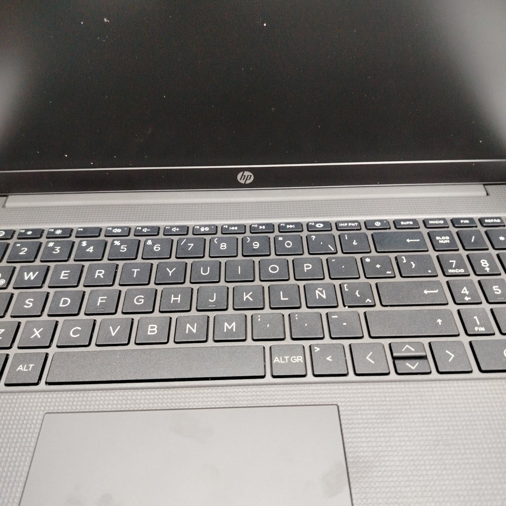 LAPTOP HP 255 G10 (2024) 512 GB SSD 8 GB RAM (SEMINUEVO)