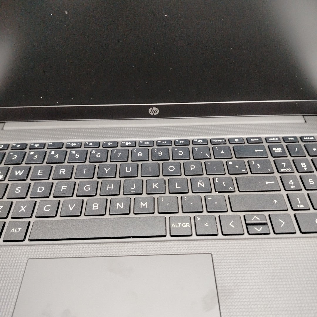 LAPTOP HP 255 G10 (2024) 512 GB SSD 8 GB RAM (SEMINUEVO)