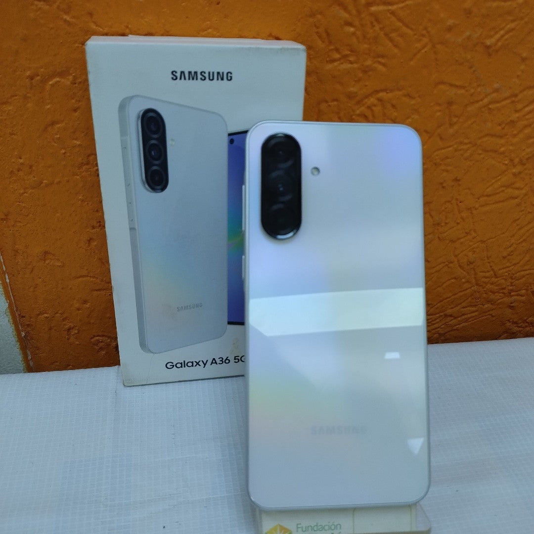 CELULAR SAMSUNG GALAXY A36 5G SM-A366E (2025) 128 GB 6 GB RAM (SEMINUEVO)