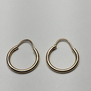 ARRACADAS PAR ORO 14 K 1.2 GRMS (SEMINUEVO)