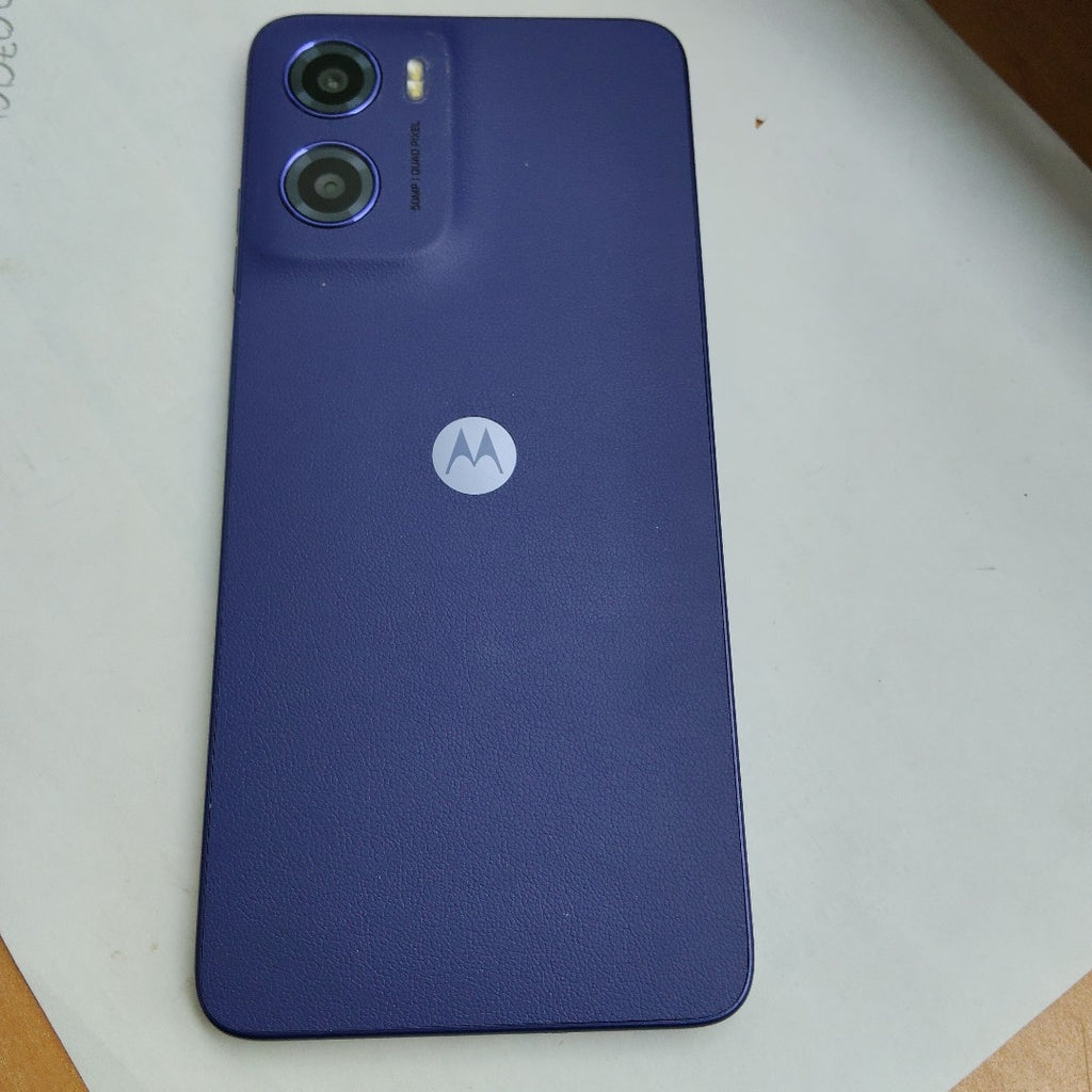 CELULAR MOTOROLA MOTO G05 XT2523-2 (2025) 64 GB 4 GB RAM (SEMINUEVO)