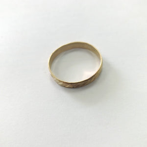 ANILLO ORO 10 K 1.3 GRMS (SEMINUEVO)