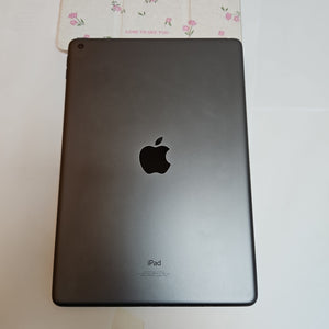 TABLETA APPLE IPAD 9 A2602 256 GB 3 GB RAM (SEMINUEVO)