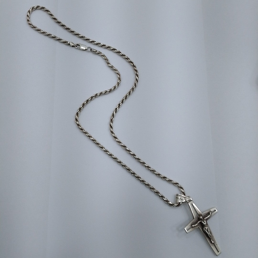 CADENA, CRUCIFIJO PLATA 38.7 GRMS (SEMINUEVO)