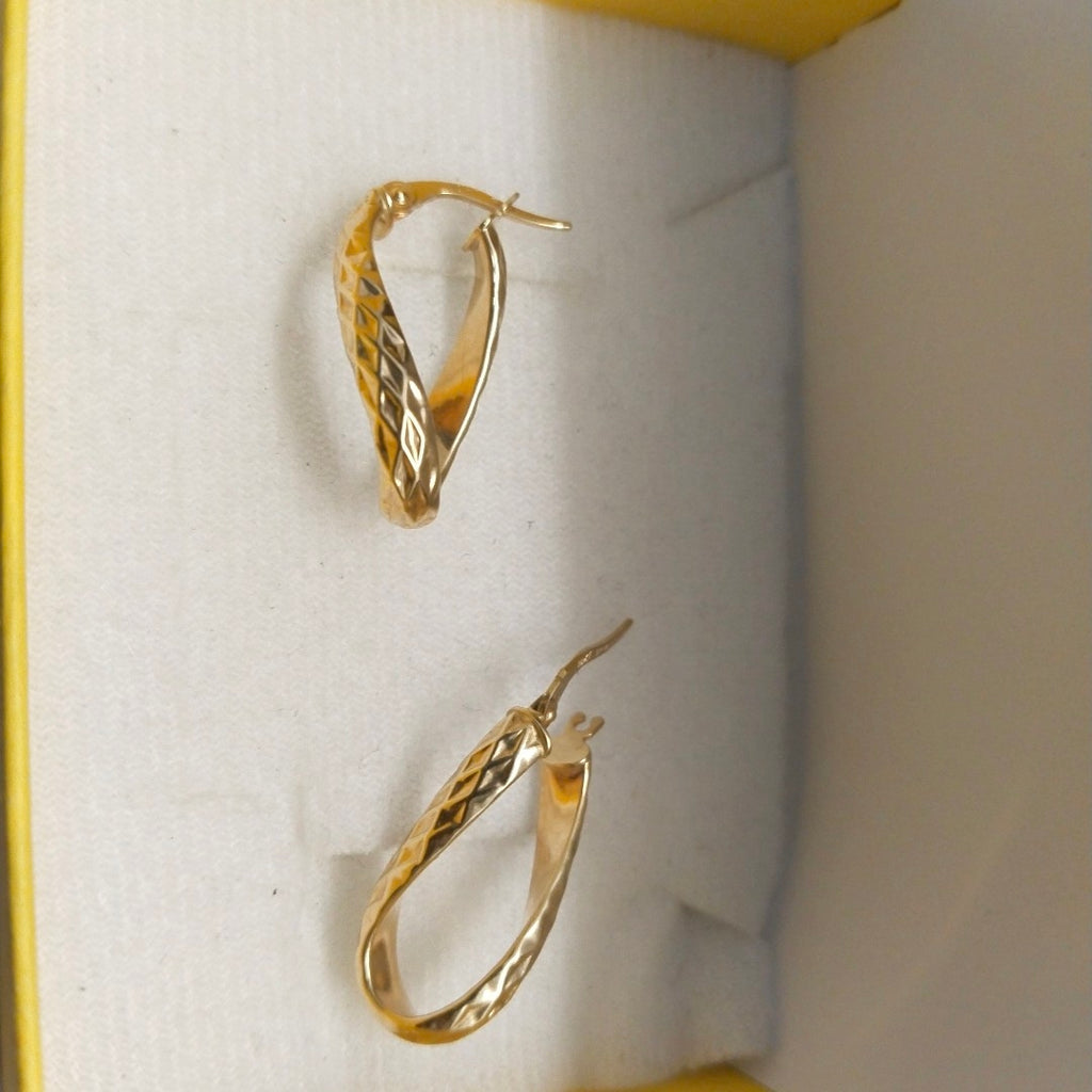 ARRACADAS PAR ORO 10 K 1.5 GRMS (SEMINUEVO)