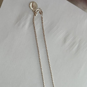 CADENA, DIJE PLATA 5.5 GRMS (SEMINUEVO)