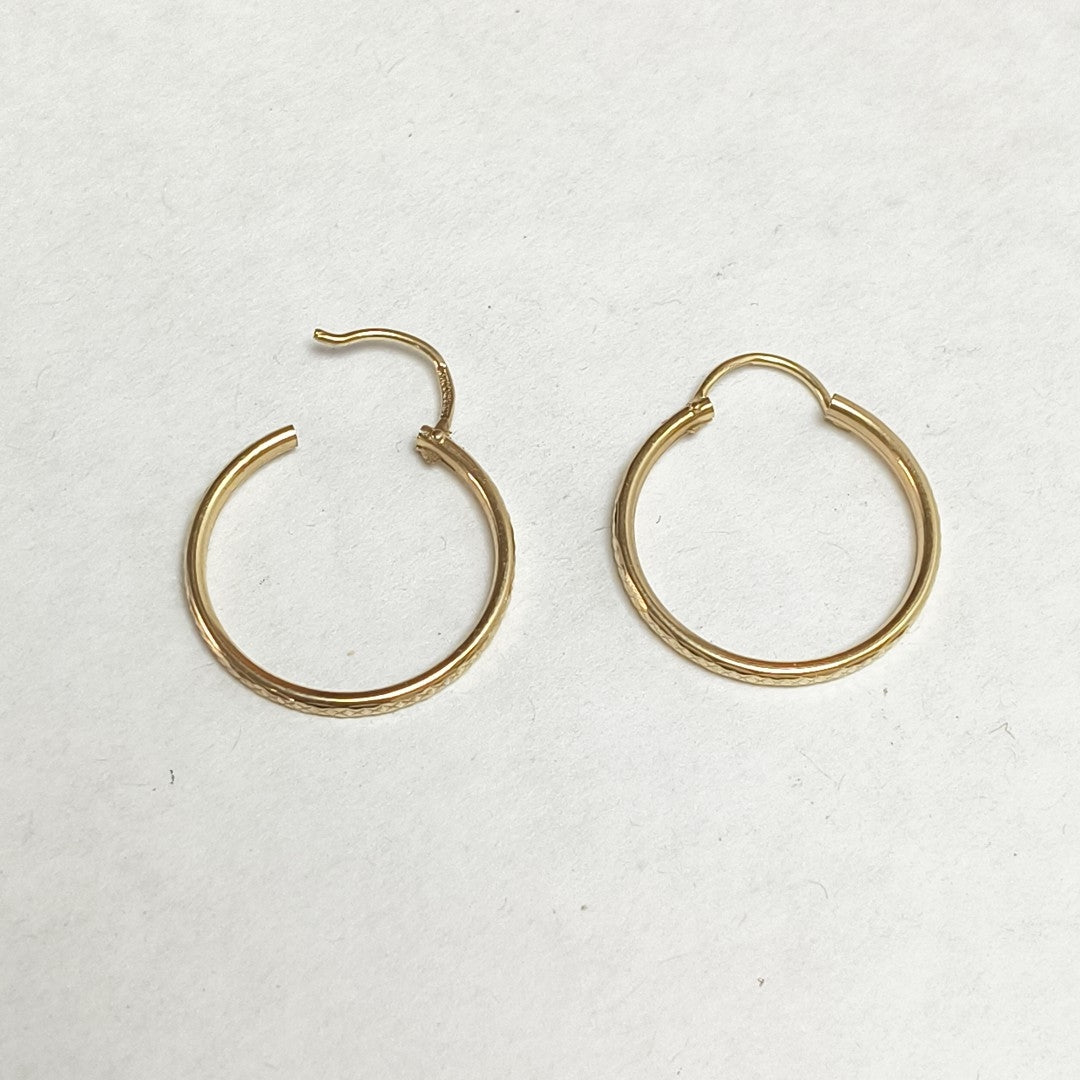ARRACADAS PAR ORO 10 K 1.5 GRMS (SEMINUEVO)