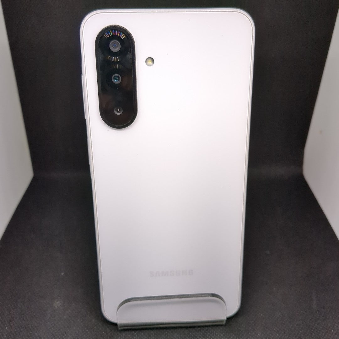 CELULAR SAMSUNG GALAXY A26 5G SM-A266M (2025) 128 GB 6 GB RAM (SEMINUEVO)