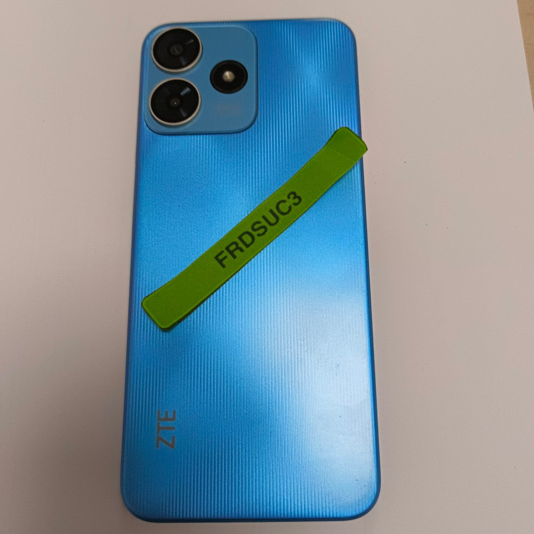 CELULAR ZTE BLADE V50 SMART 7060 128 GB 4 GB RAM (SEMINUEVO)