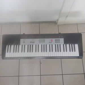 TECLADO CASIO CTK-1500 61 TECLAS PANTALLA LCD (SEMINUEVO)