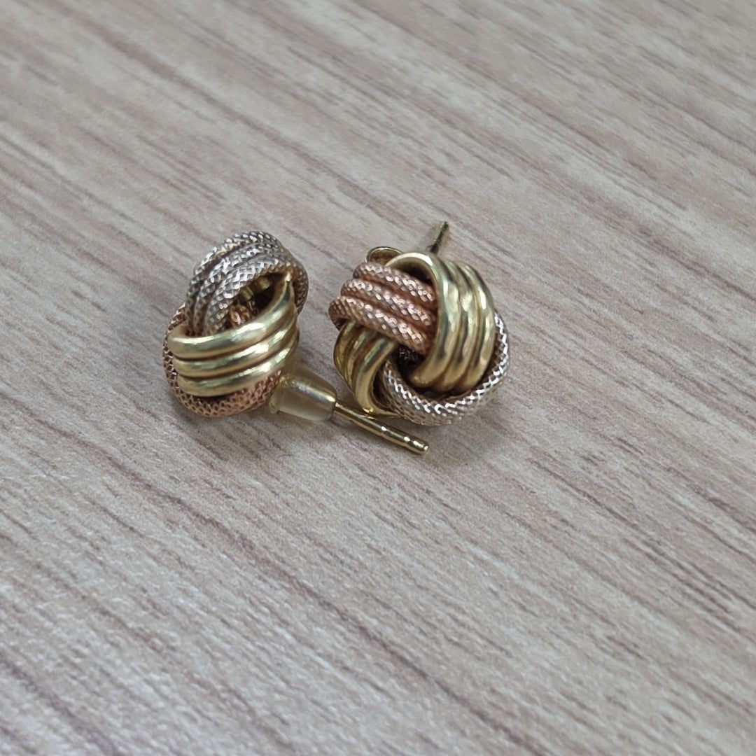 BROQUELES PAR ORO COMBINADO 14 K 2.5 GRMS (SEMINUEVO)