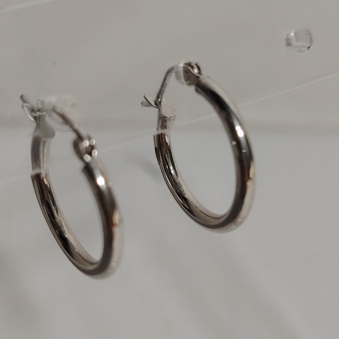 ARRACADAS PAR ORO BLANCO 10 K 0,80 GRMS (SEMINUEVO)