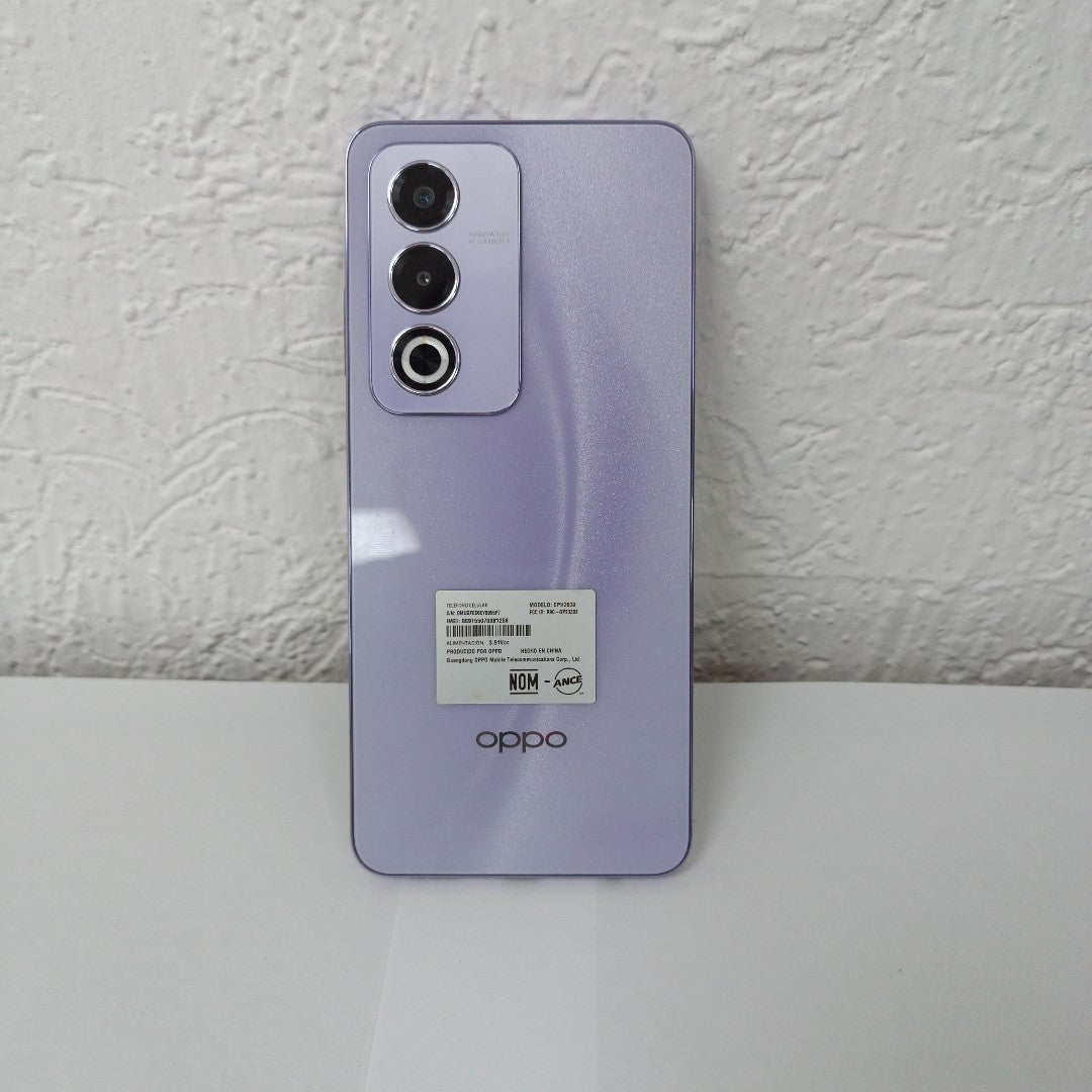 CELULAR OPPO A80 5G CPH2639 (2024) 256 GB 8 GB RAM (SEMINUEVO)