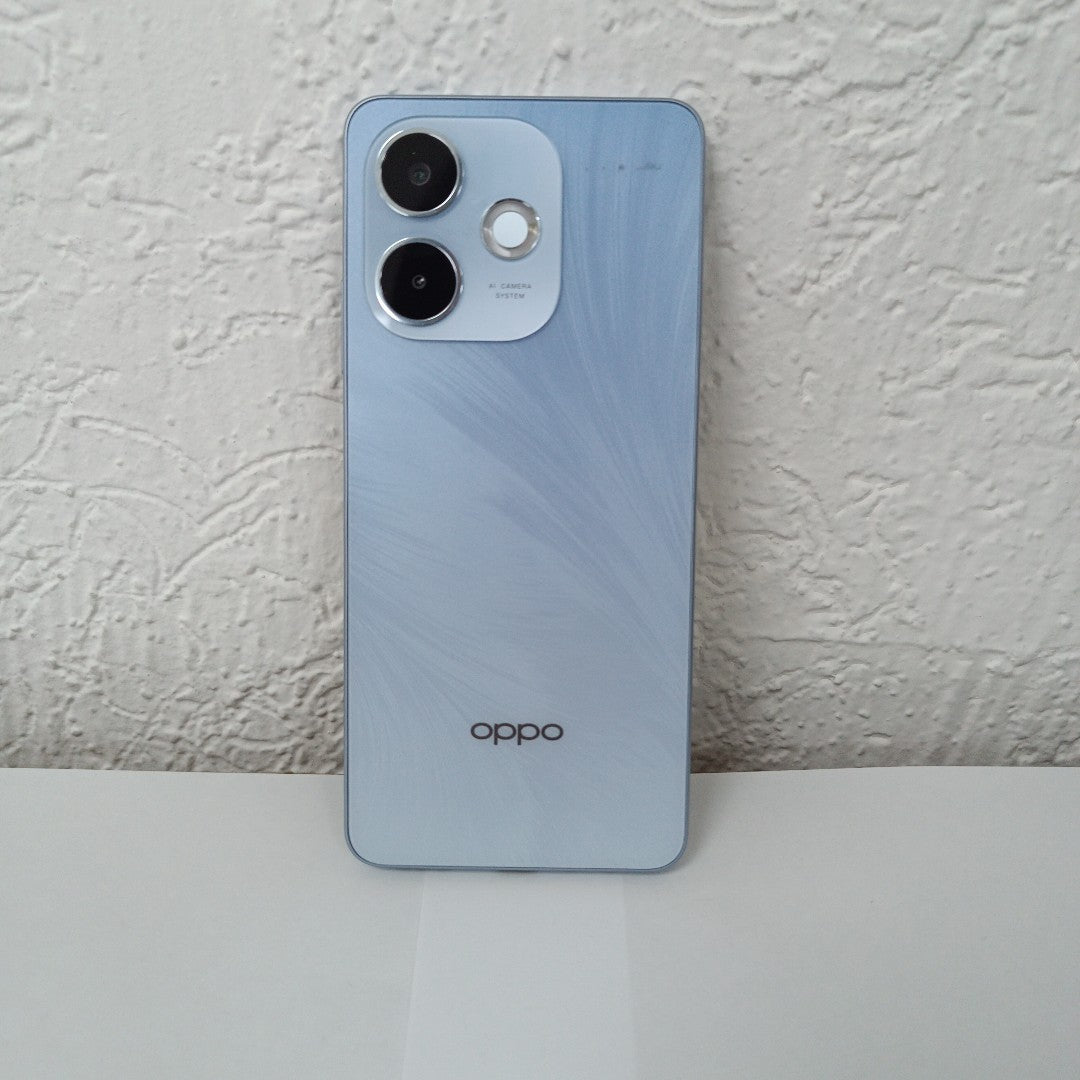 CELULAR OPPO A5 PRO CPH2711 (2025) 256 GB 8 GB RAM (SEMINUEVO)