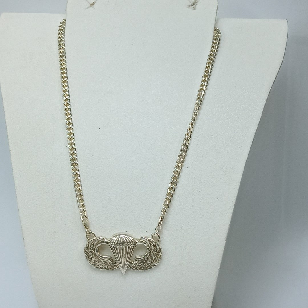 CADENA, DIJE PLATA 35 GRMS (SEMINUEVO)