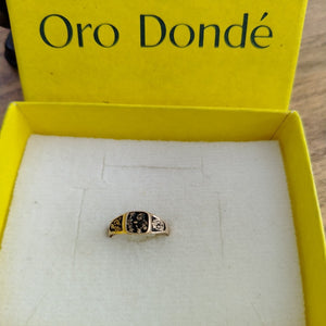 ANILLO DE GRADUACIÓN ORO 8 K 0.7 GRMS (SEMINUEVO)