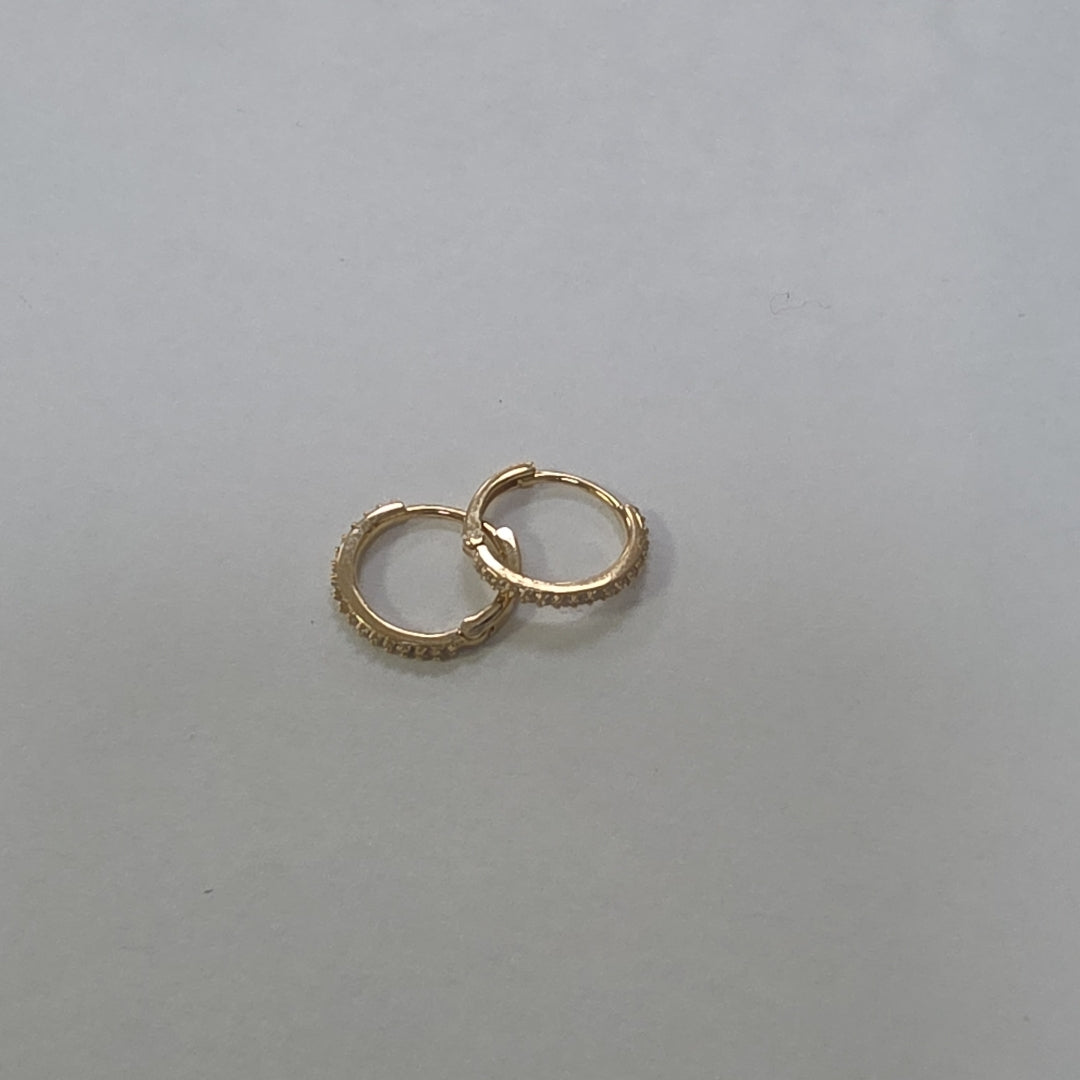 HUGGIES ORO 14K 1.3 (NUEVO)