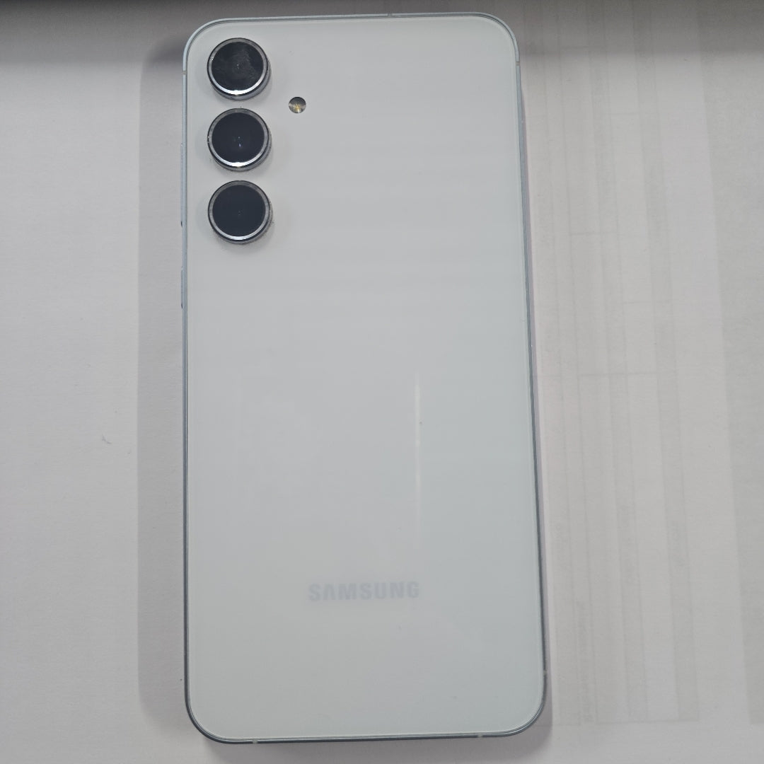 CELULAR SAMSUNG GALAXY A55 5G SM-A556E (2024) 128 GB 8 GB RAM (SEMINUEVO)
