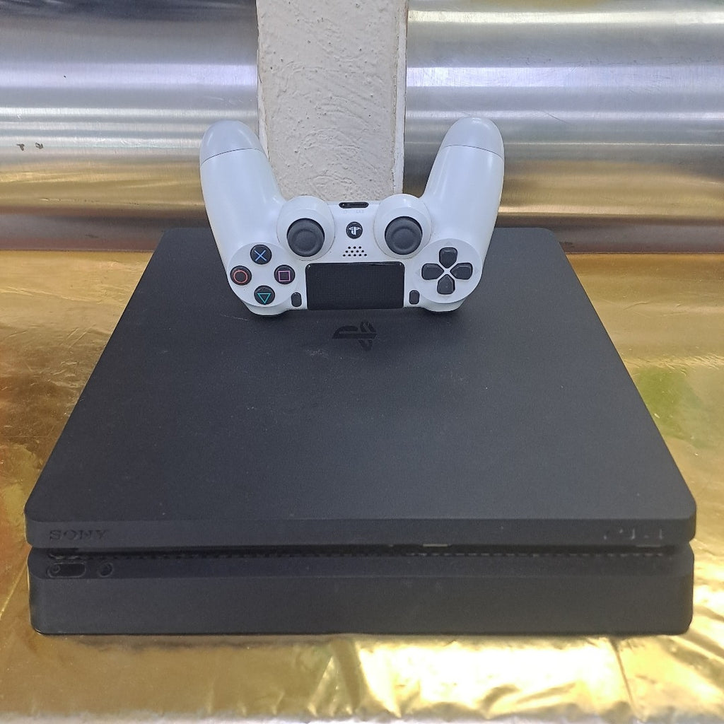 CONSOLA DE VIDEOJUEGO SONY PS4 SLIM 1 TB (SEMINUEVO)