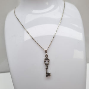 CADENA, DIJE PLATA 4.3 GRMS (SEMINUEVO)