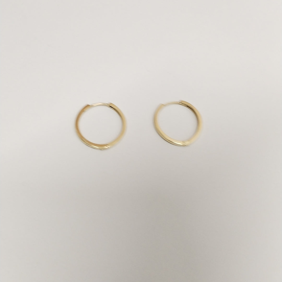 HUGGIES ORO 14K 1.3 (NUEVO)