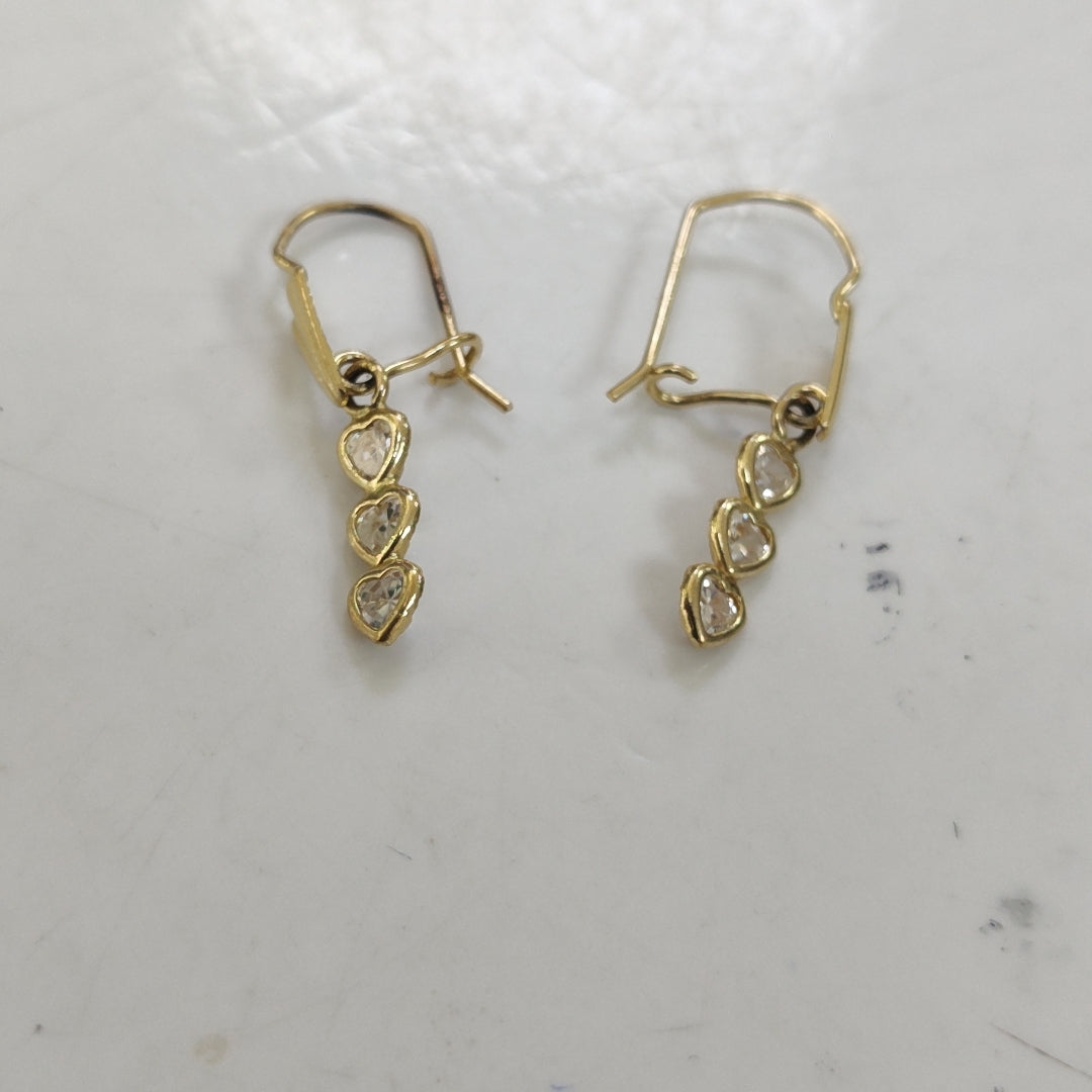 ARETES PAR ORO 10 K 0.9 GRMS (SEMINUEVO)
