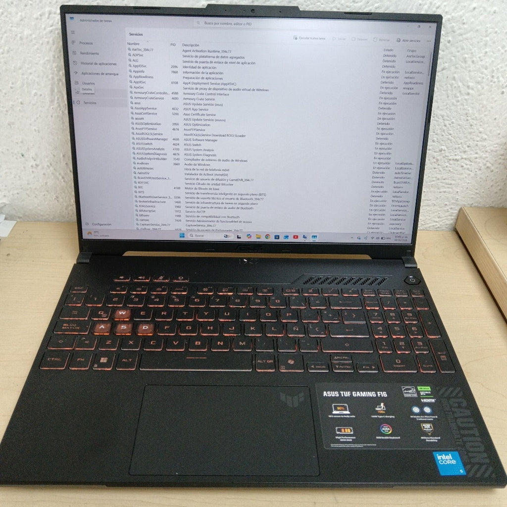 LAPTOP ASUS TUF GAMING F16 FX607VJ-RL023W (2025) 1 TB SSD 16 GB RAM (SEMINUEVO)