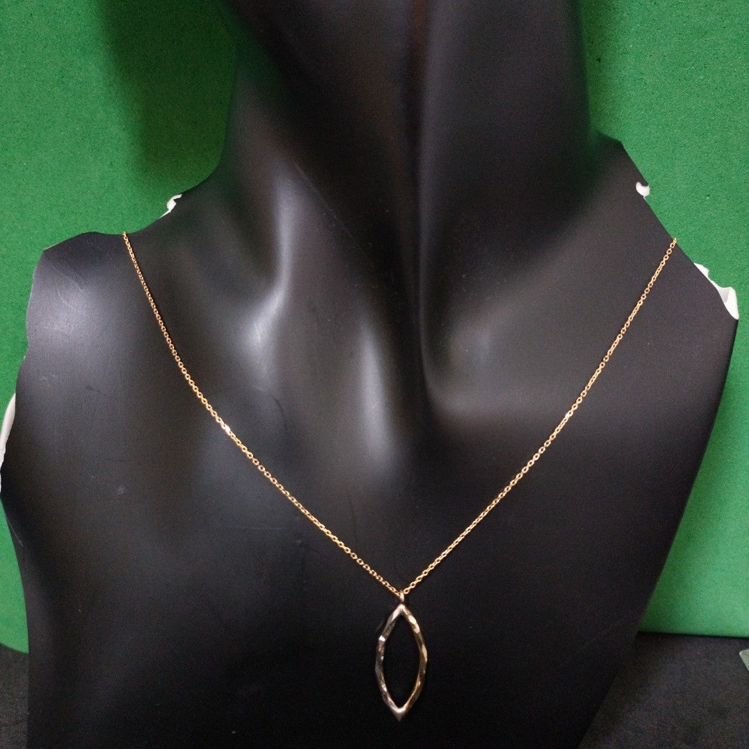 DIJE,GARGANTILLA ORO 14 K 1,60 GRMS (SEMINUEVO)