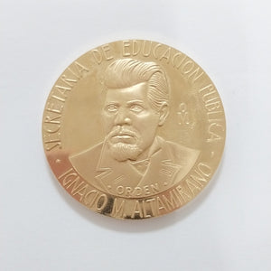 MEDALLA CONMEMORATIVA ORO 21 K 42.2 GRMS (SEMINUEVO)