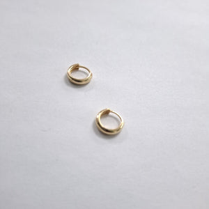 HUGGIES ORO 14K 1.2 (NUEVO)
