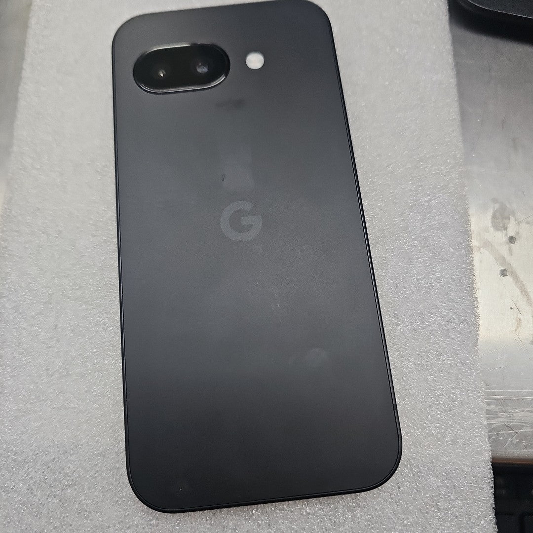CELULAR GOOGLE PIXEL 9A GXQ96 (2025) 128 GB 8 GB RAM (SEMINUEVO)