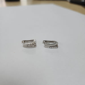 ARETES PAR ORO BLANCO 18 K 4,80 GRMS (SEMINUEVO)