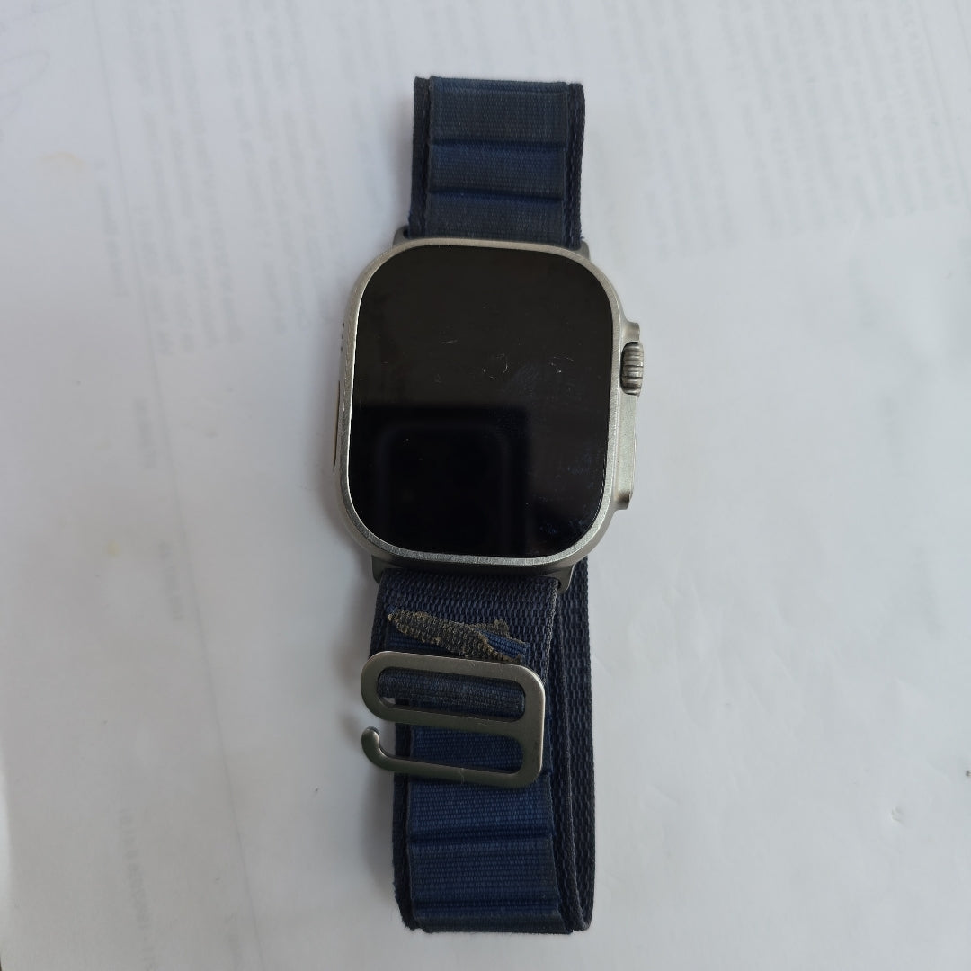 SMARTWATCH APPLE ULTRA TITANIO A2622 49 MM GPS + CELULAR (SEMINUEVO)