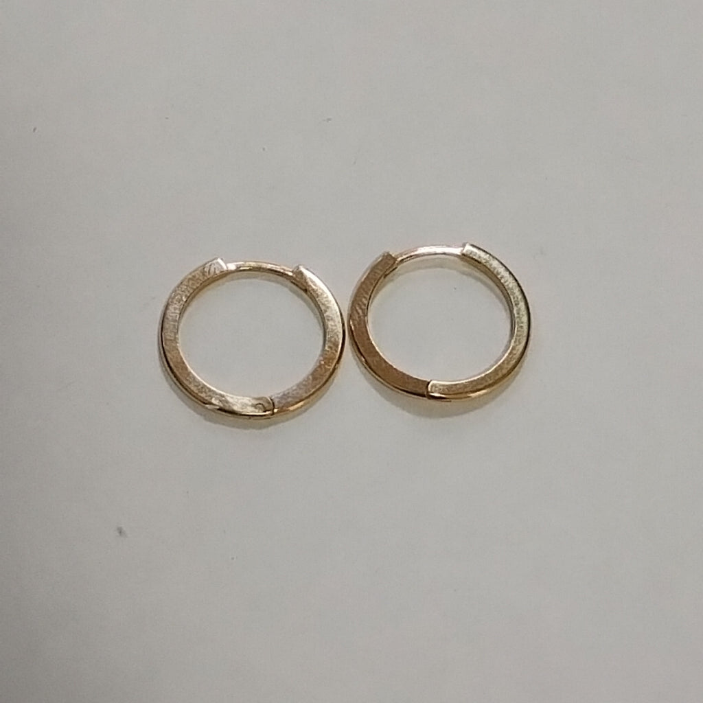 HUGGIES ORO 14K 2.3 (NUEVO)