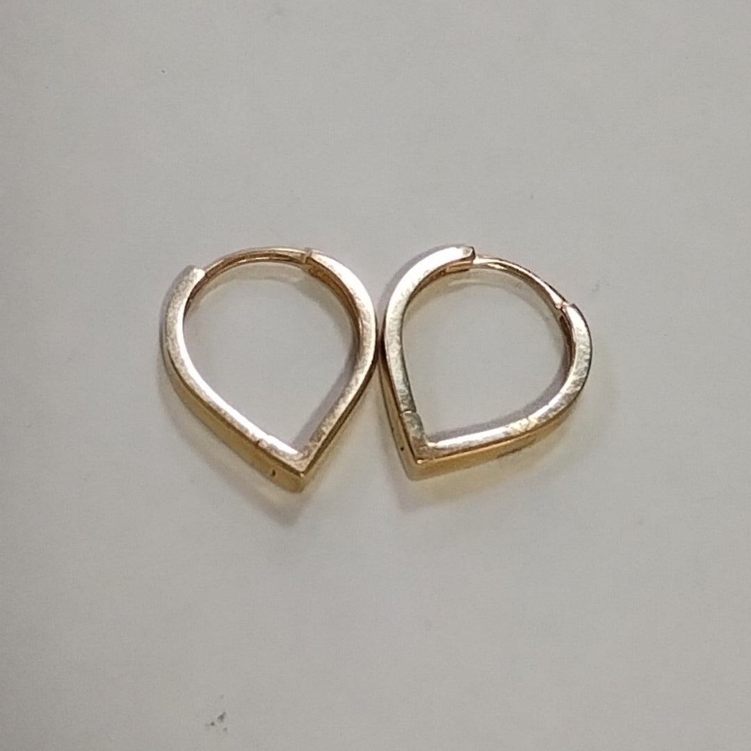 HUGGIES ORO 14K 1.6 (NUEVO)