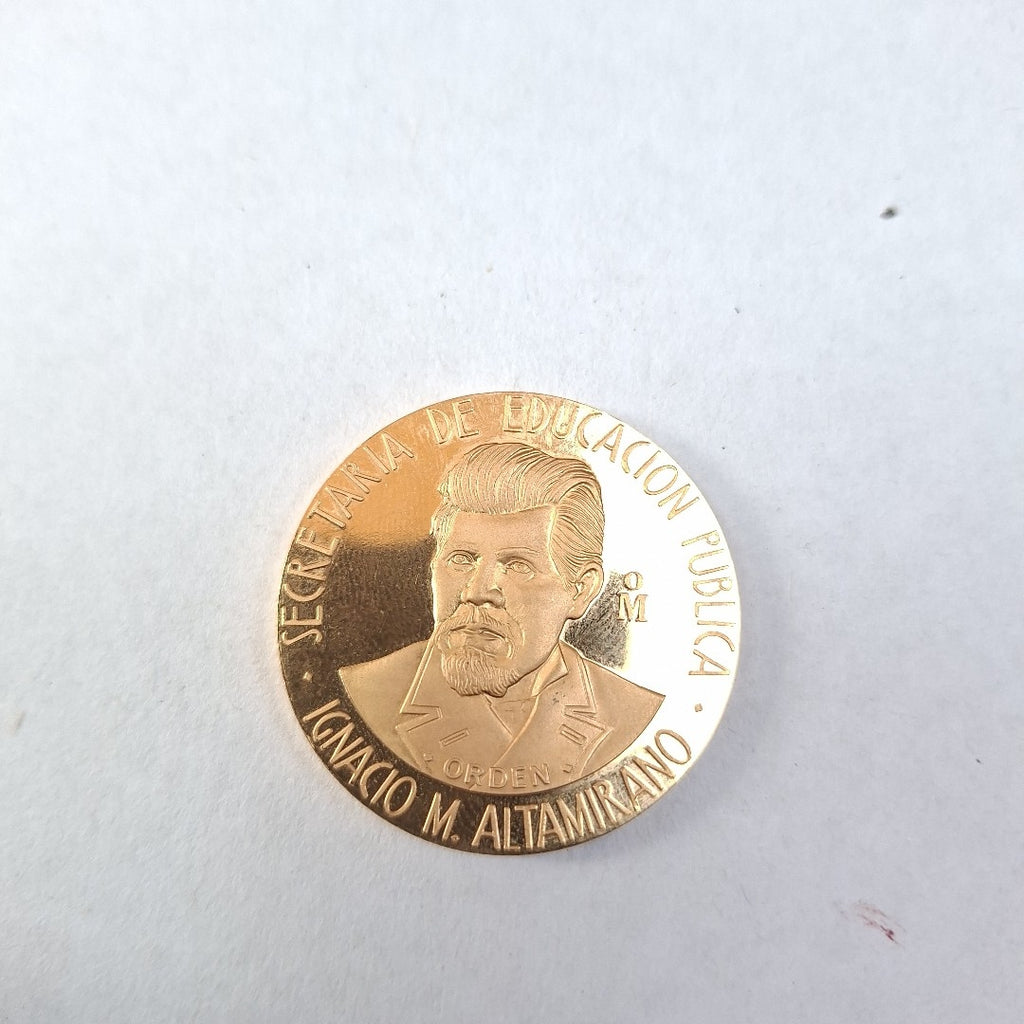 K1 41.6 GRMS 21 K IDENTIFICACIÓN MONEDA NOMINATIVA MONEDAS PESOS 50 PESO (SEMINUEVO)