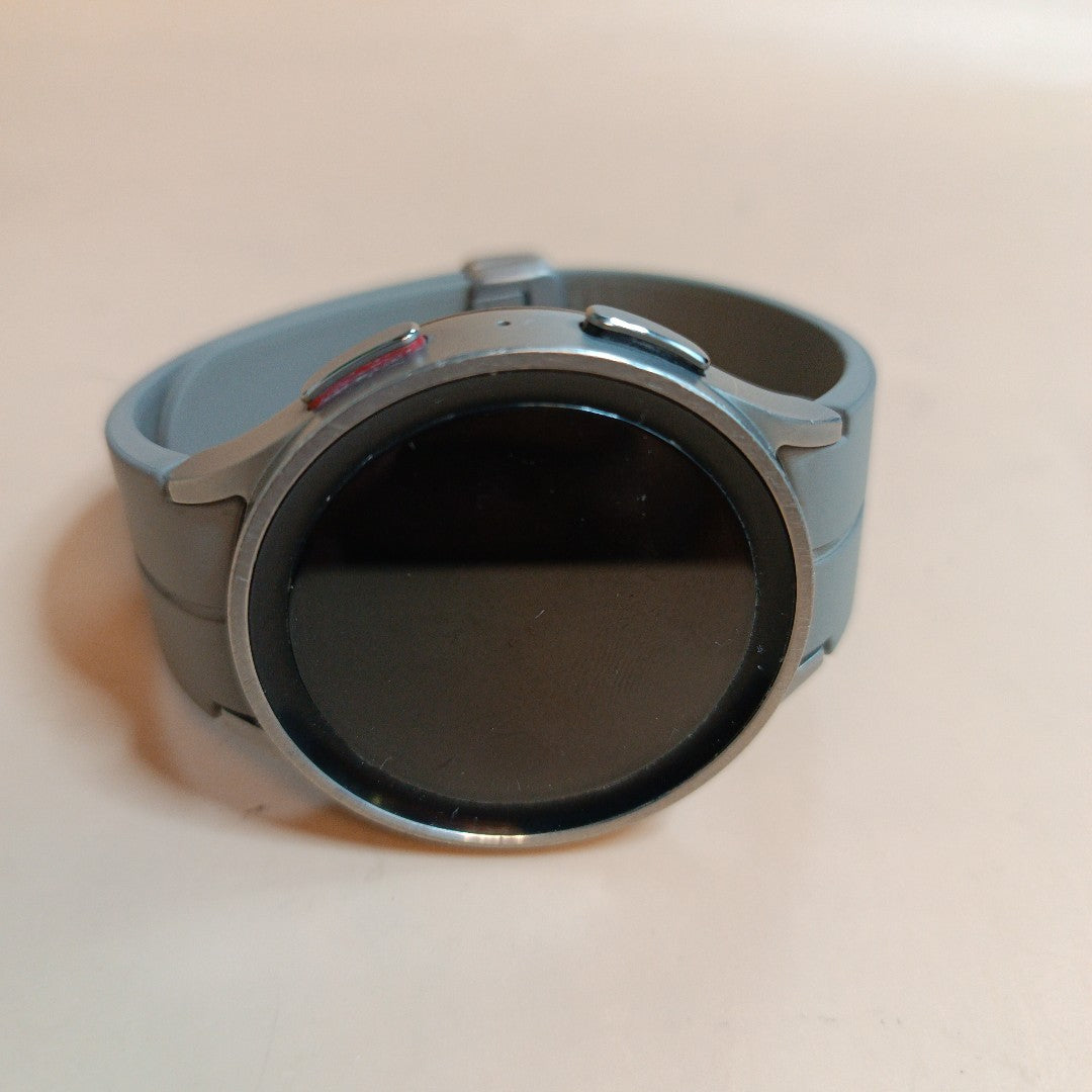 SMARTWATCH SAMSUNG GALAXY WATCH 5 PRO SM-R920 45 MM GPS (SEMINUEVO)