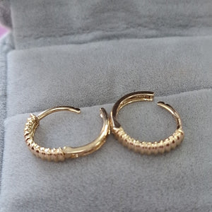 HUGGIES ORO 14K 1.2 (NUEVO)