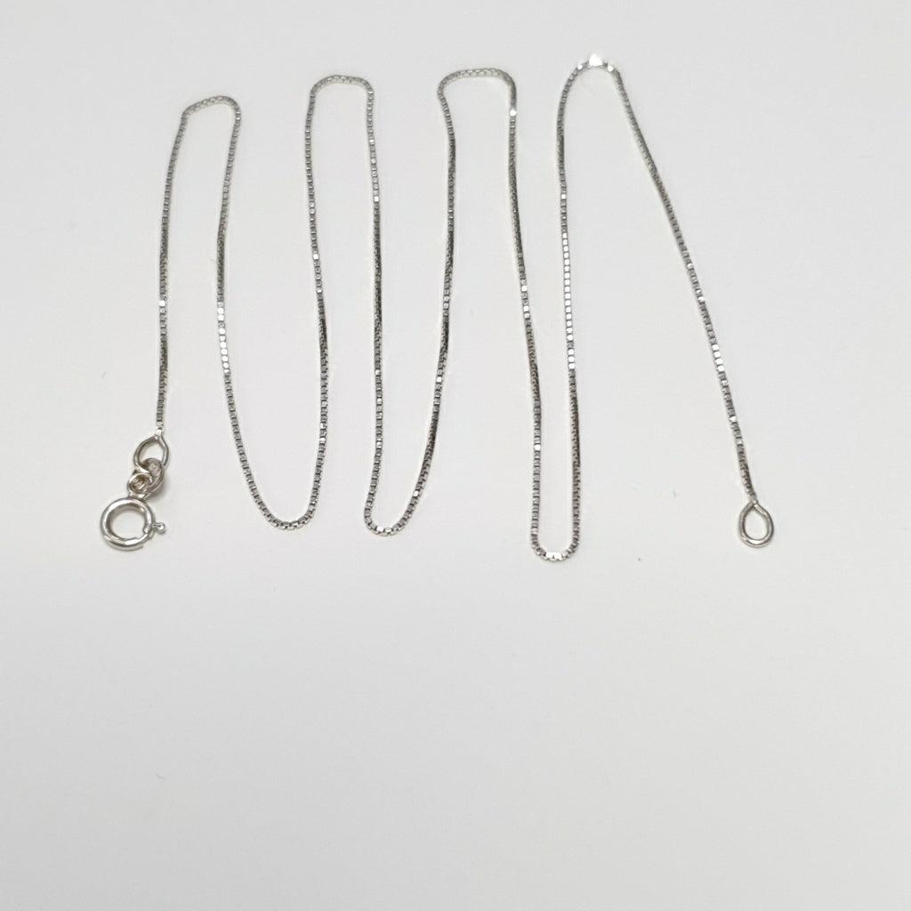 CADENA ORO BLANCO 18 K 1.3 GRMS (SEMINUEVO)