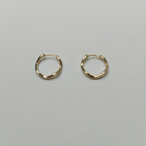 HUGGIES ORO 14K 1.3 (NUEVO)