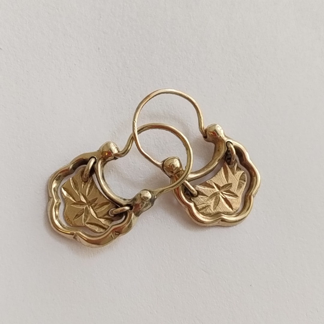ARRACADAS PAR ORO 10 K 2.2 GRMS (SEMINUEVO)