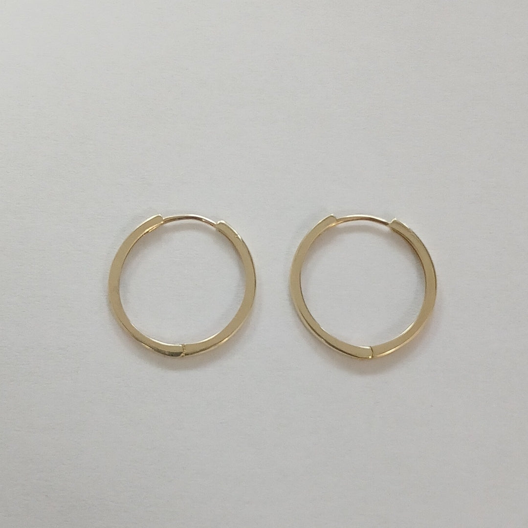 HUGGIES ORO 14K 1.4 (NUEVO)