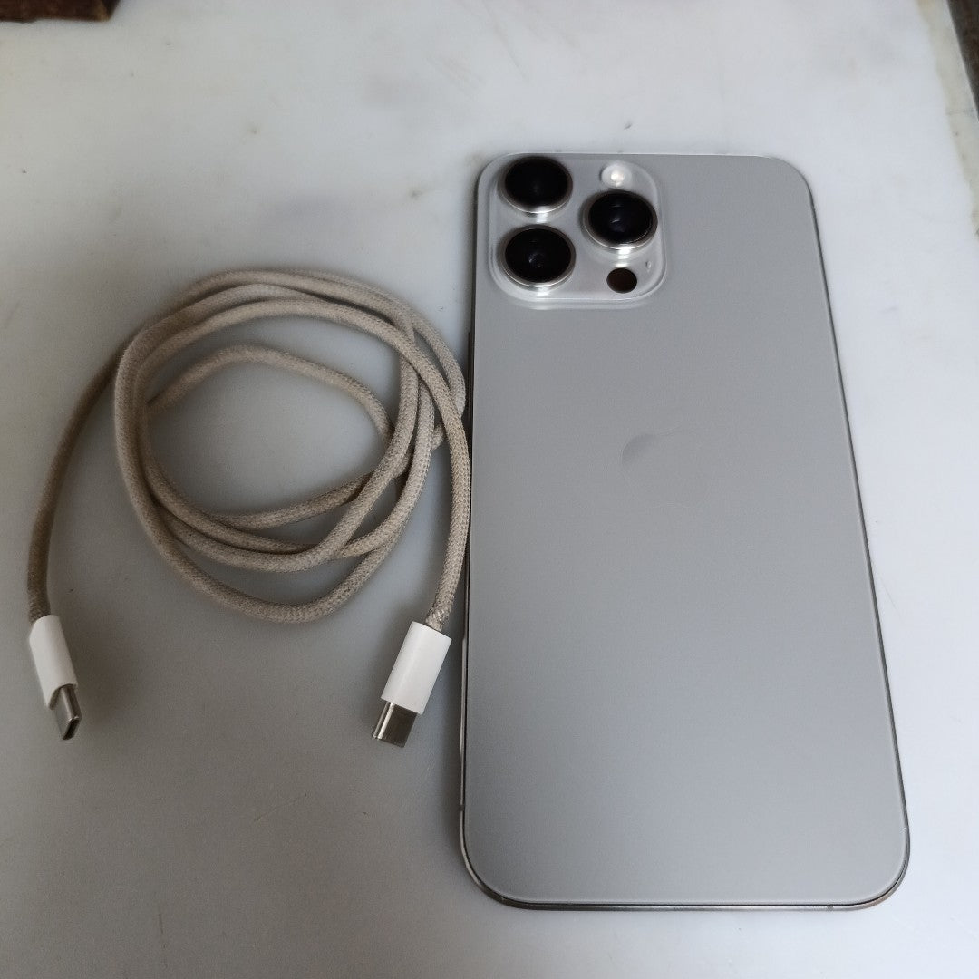 CELULAR APPLE IPHONE 15 PRO MAX A3105 (2023) 256 GB 8 GB RAM (SEMINUEVO)