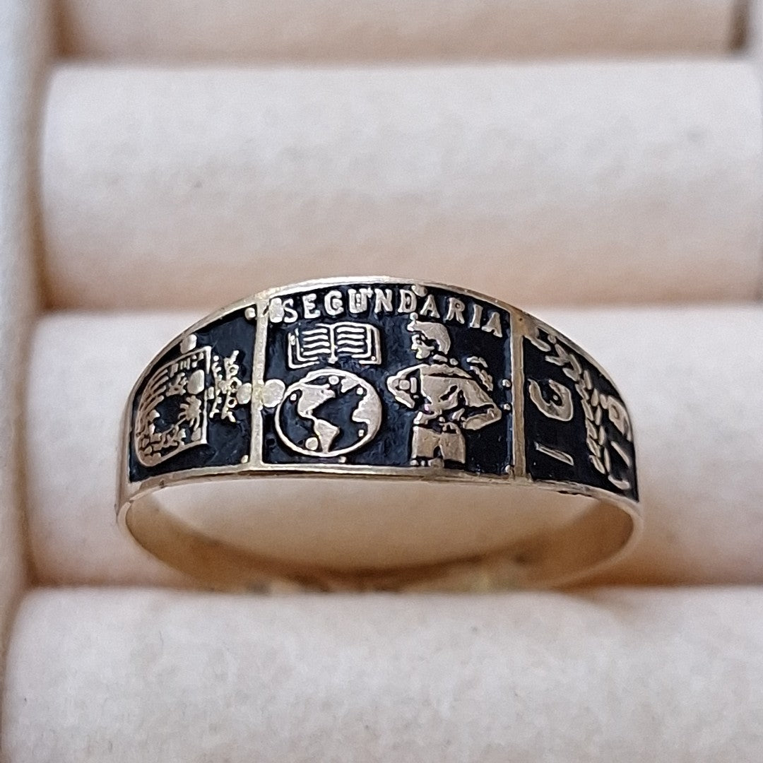 ANILLO DE GRADUACIÓN ORO 8 K 1.3 GRMS (SEMINUEVO)