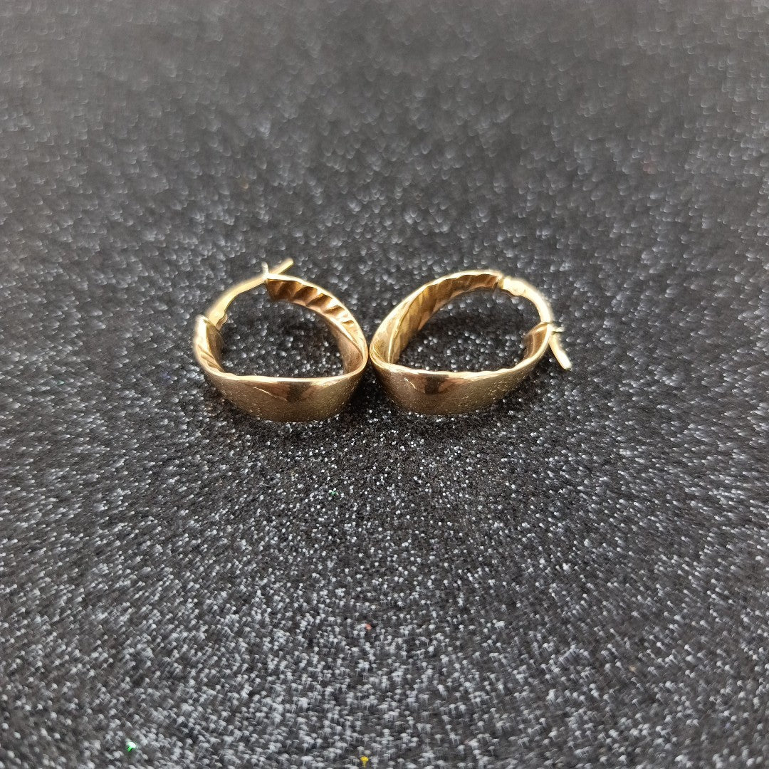 ARETES PAR ORO 14 K 2.6 GRMS (SEMINUEVO)