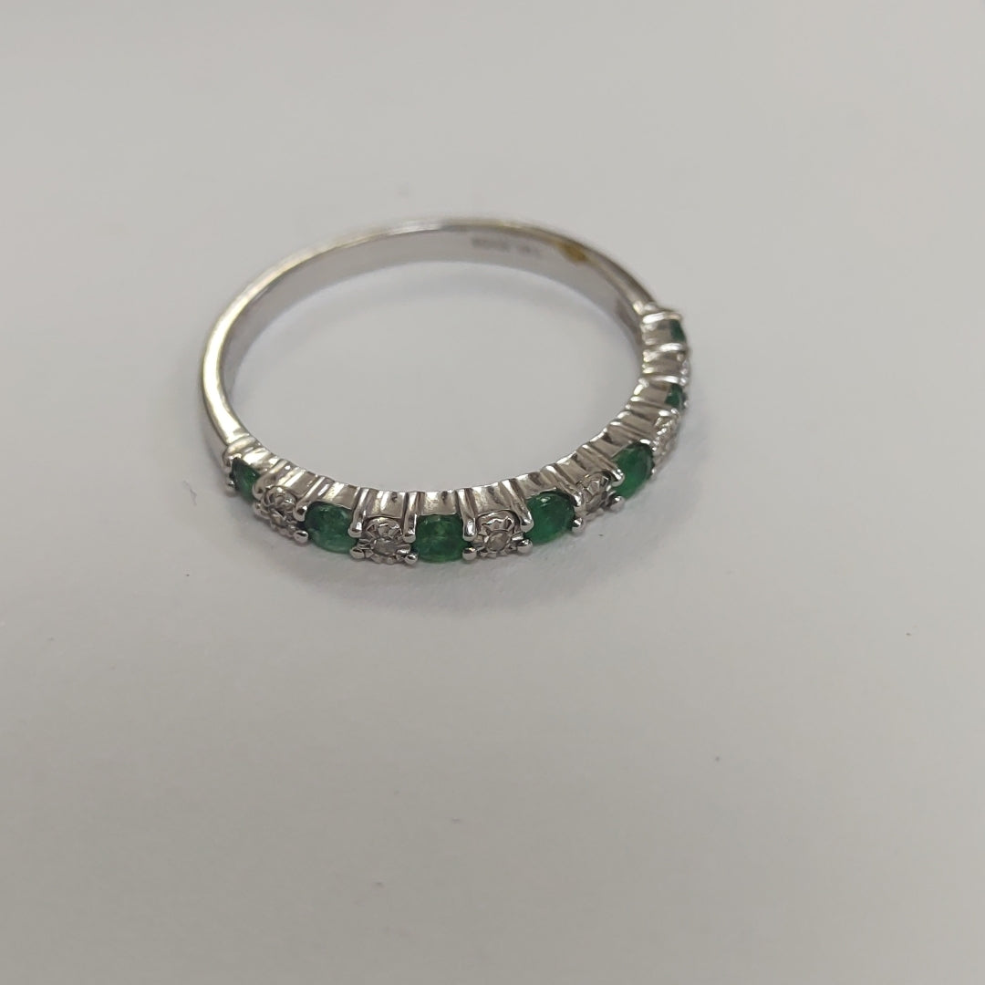 ANILLITO ORO BLANCO 14 K 1.8 GRMS (SEMINUEVO)