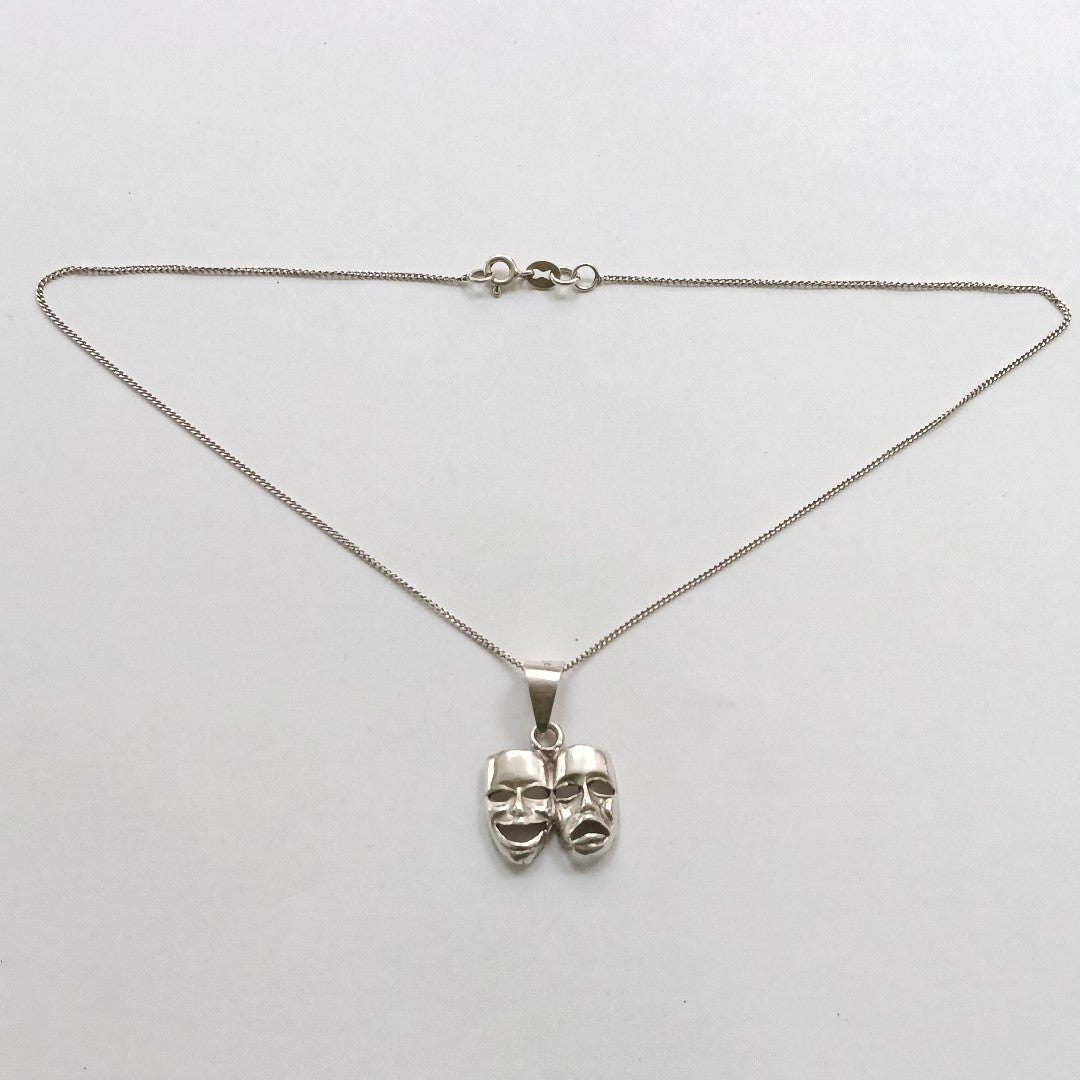 CADENA, DIJE PLATA 5 GRMS (SEMINUEVO)