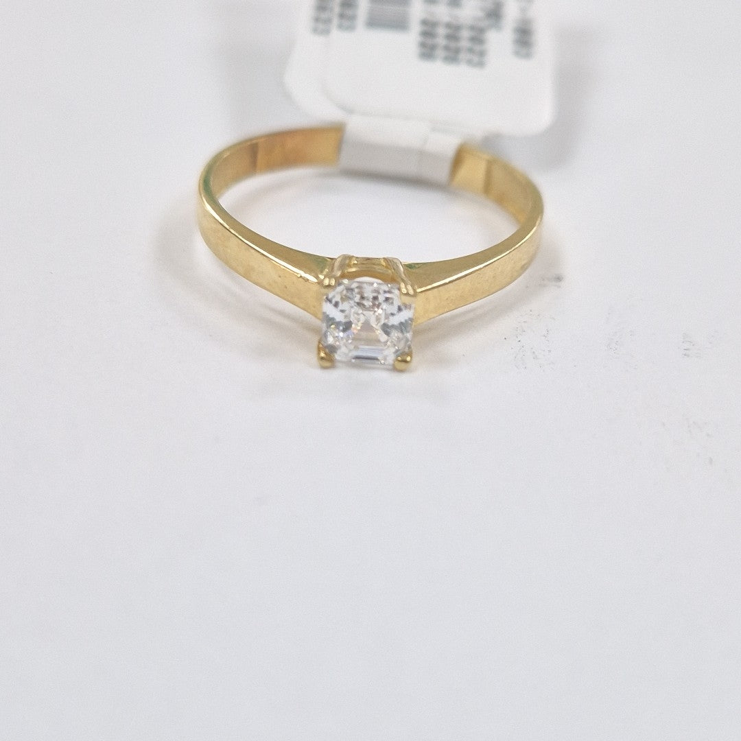ANILLO,SOLITARIO ORO 10 K 1,60 GRMS (SEMINUEVO)